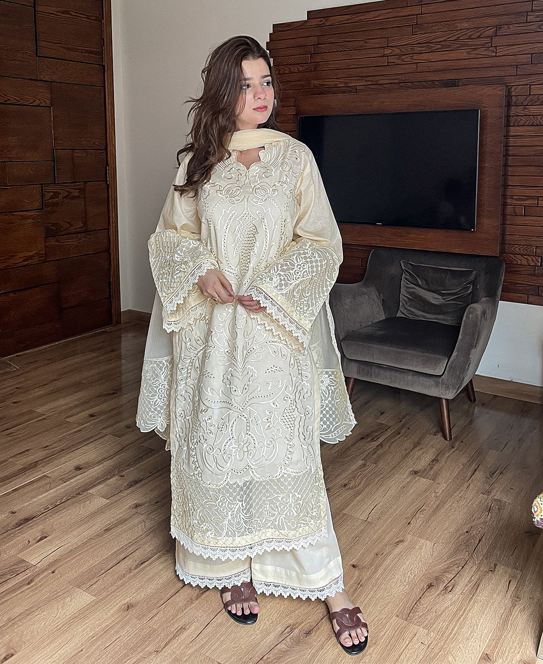 3 pcs Lawn Cotton Embroidered Dress - Butter Beige