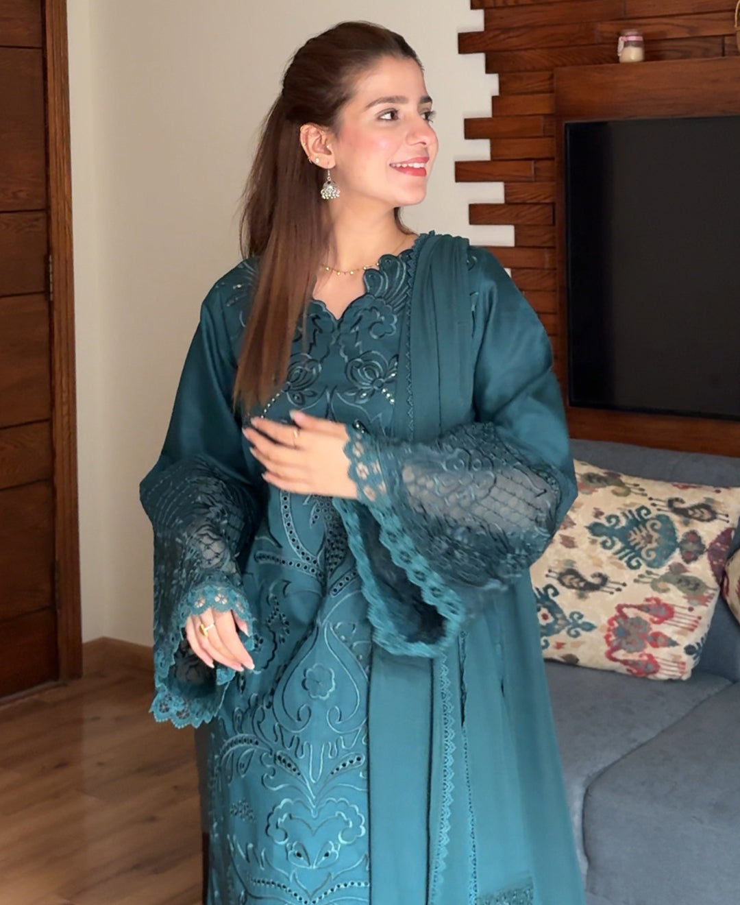3 pcs Lawn Cotton Embroidered Dress - Teal Majestique