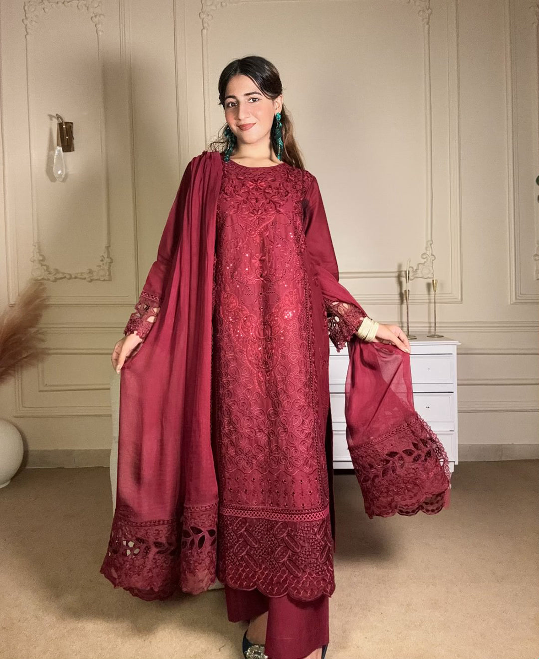 3 pcs Lawn Cotton Embroidered Dress - Majesty Crown