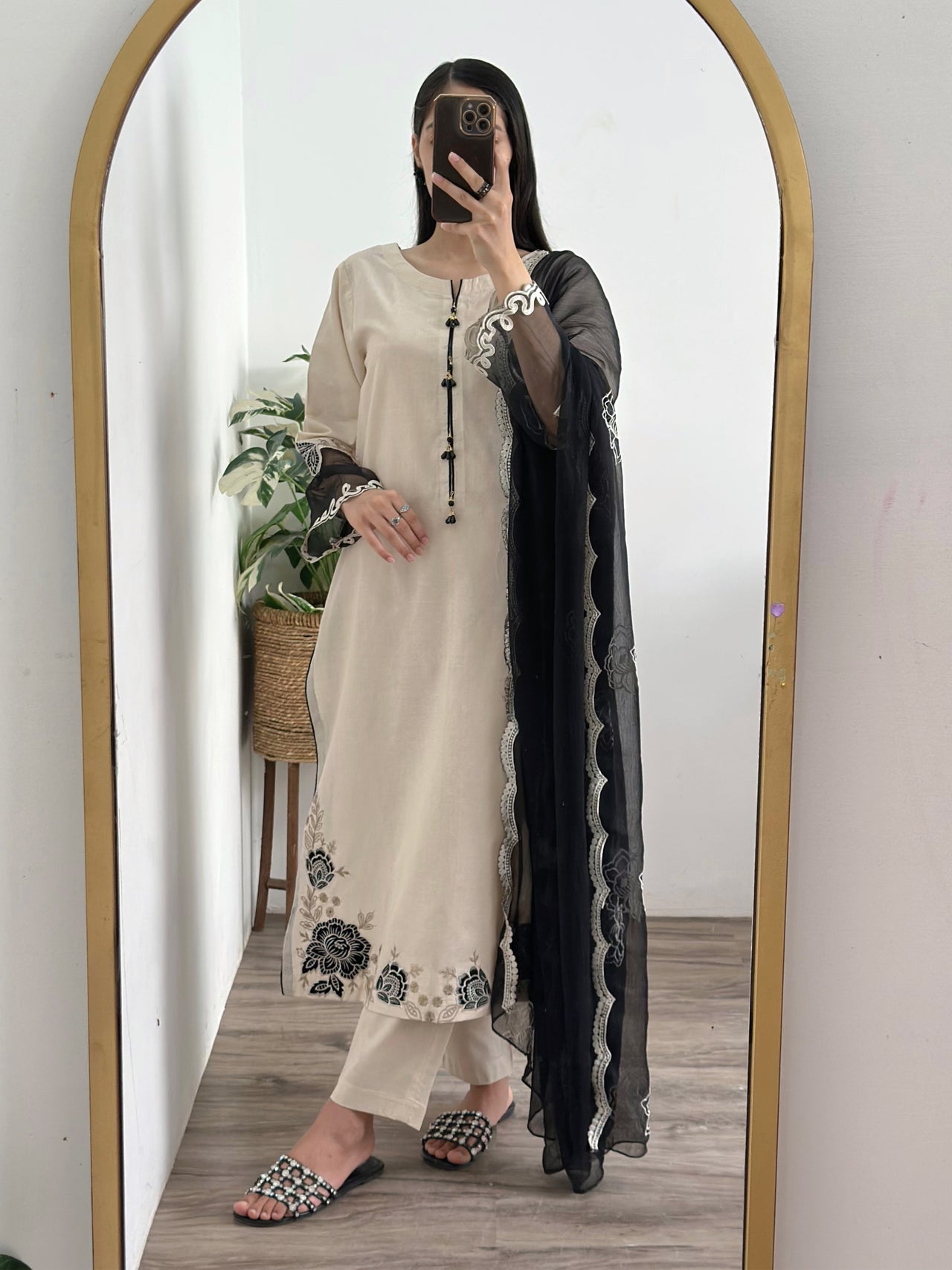 3 pcs (Black Whisper)