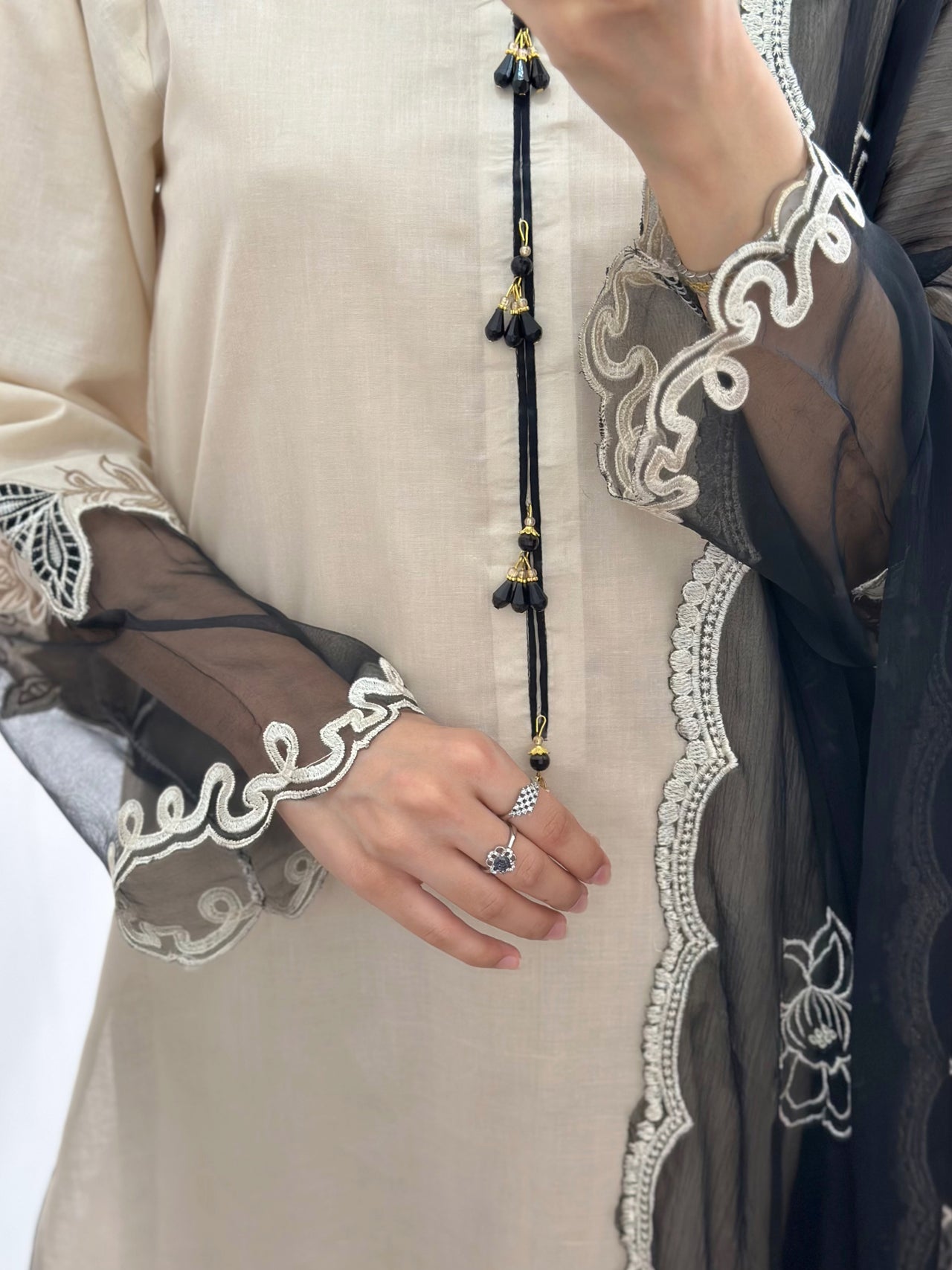 3 pcs (Black Whisper)