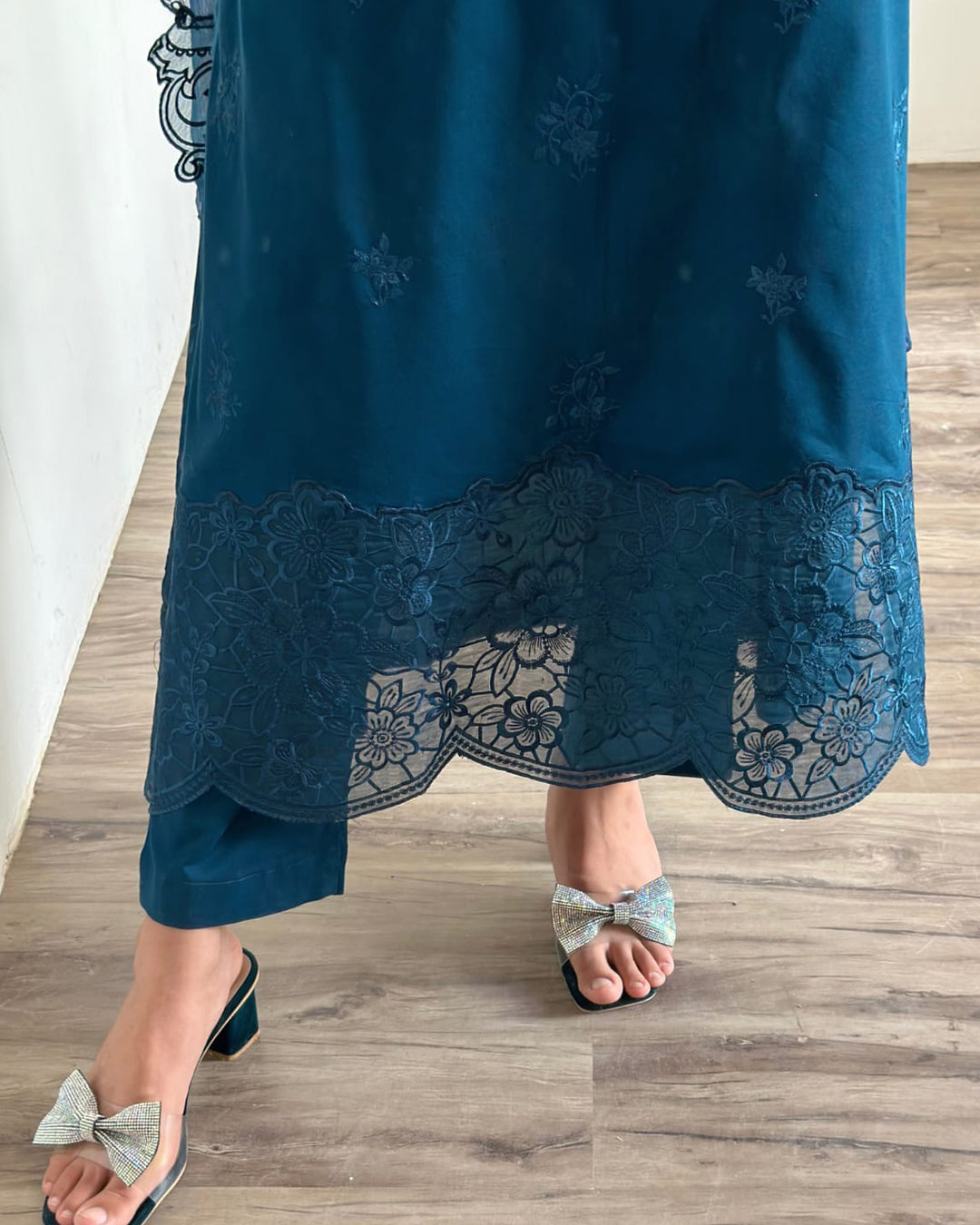 Mystic Glaze - 3 Piece Embroidered lawn Cotton Suit